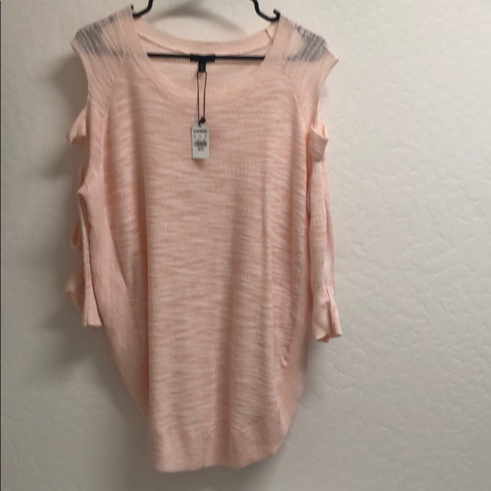 💕Express Peach Shirt with cut outs